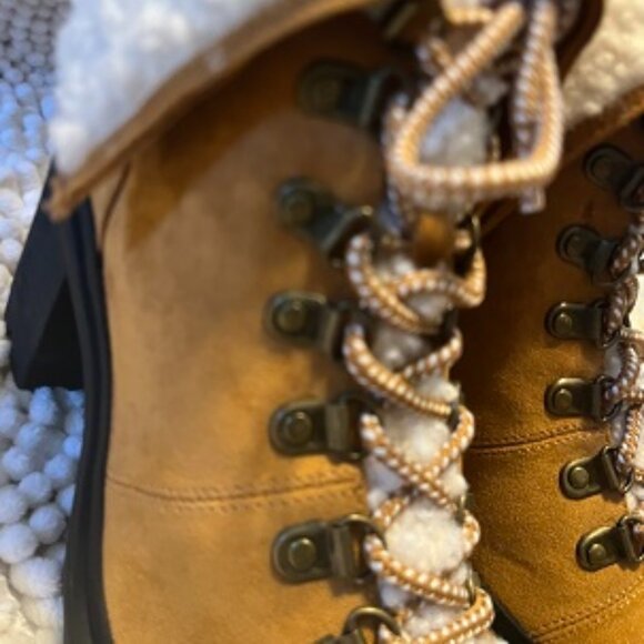 NWOB Rampage Women's Sage Lug Sole Hiker Booties Size 6.5 Brown - Picture 12 of 14